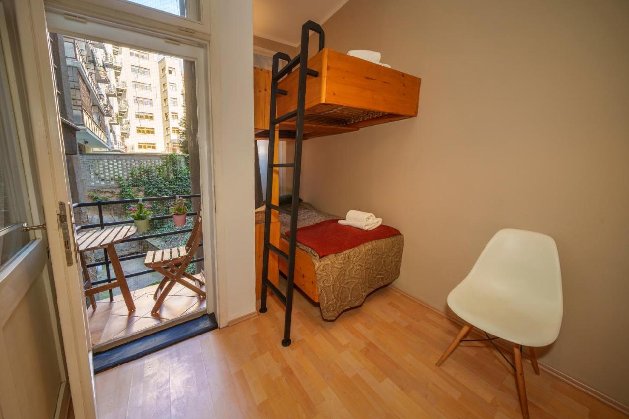 Dlouha Apartment With Balcony Прага Екстер'єр фото
